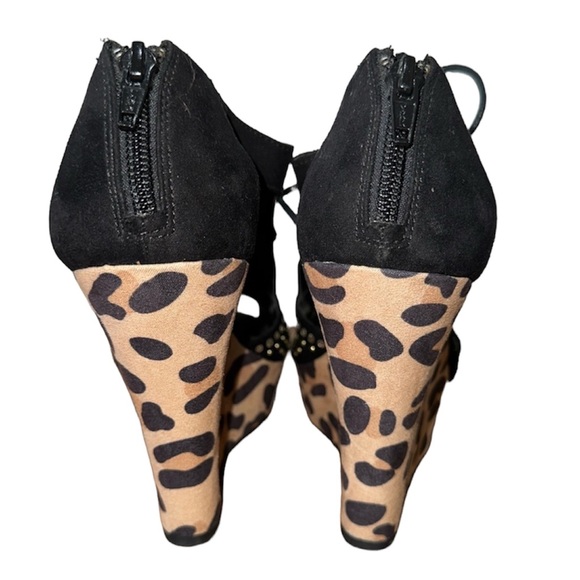 Gianni Bini Studded Tie Up Cheetah Print Wedges - Picture 3 of 6